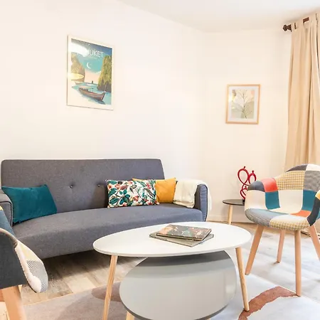 Charming House With Terrasse - 5 Guests アパート パリ