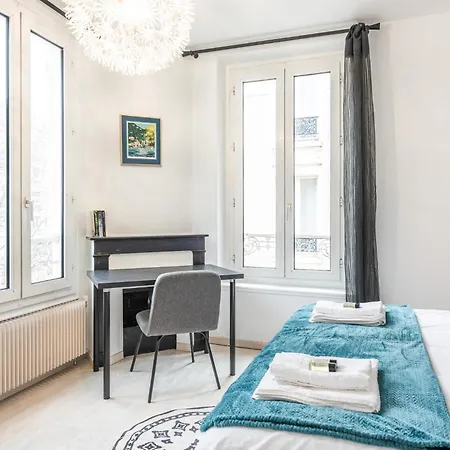 Charming House With Terrasse - 5 Guests *