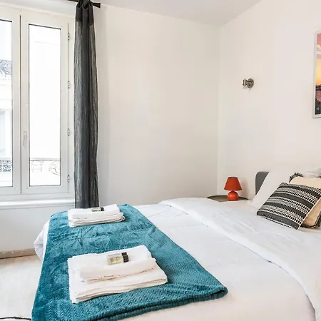 Charming House With Terrasse - 5 Guests